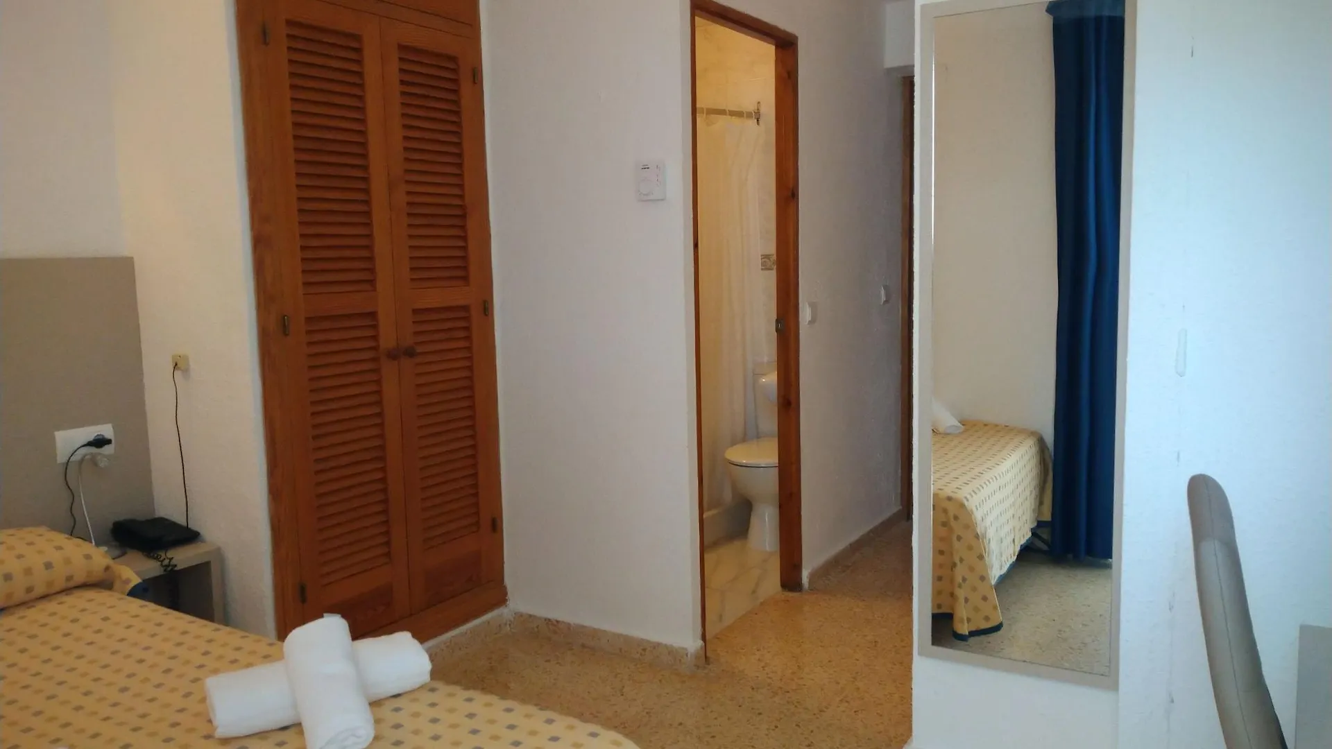 Hotel Roca Bella Es Pujols Spagna