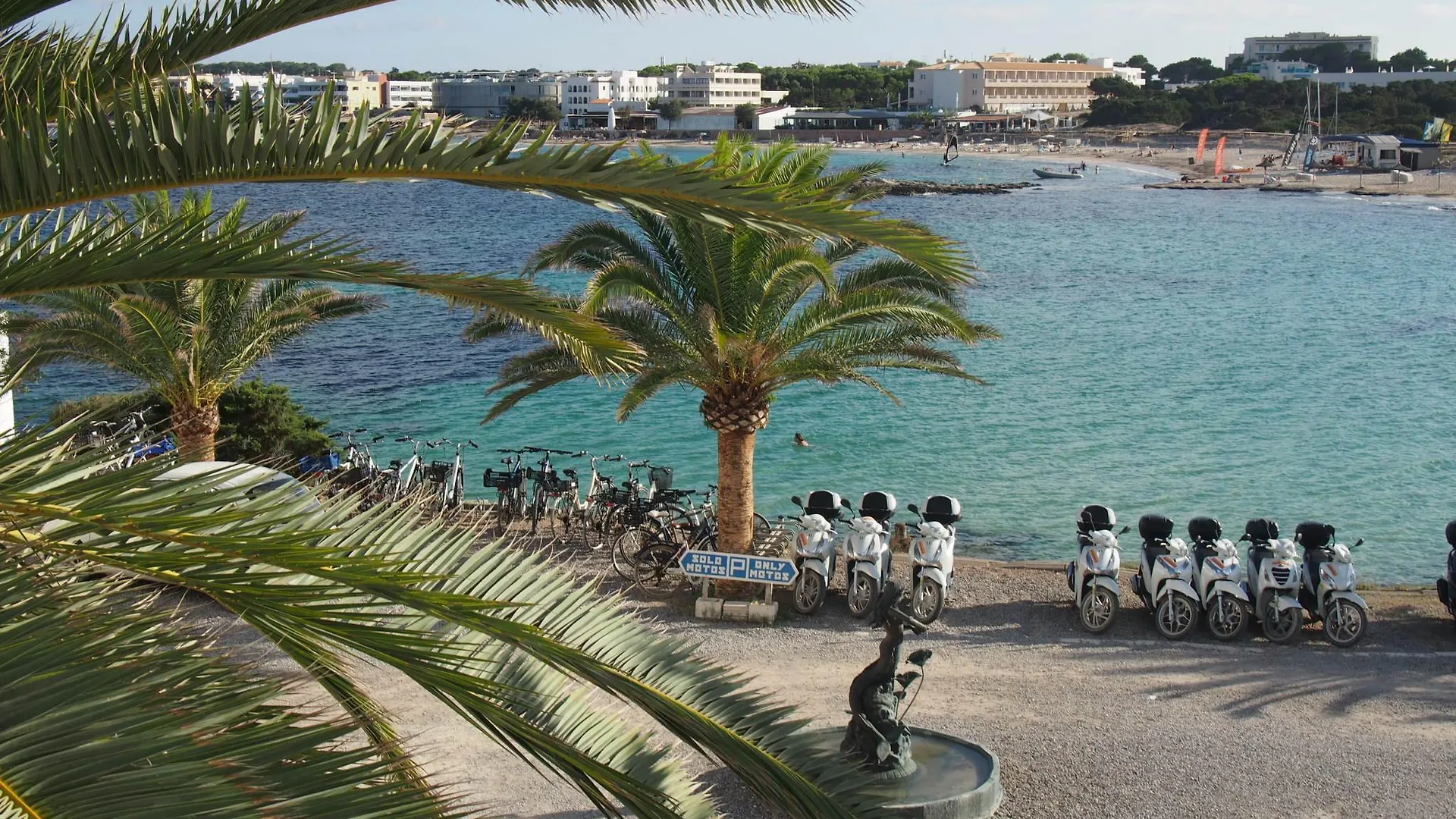 Hotel Roca Bella Es Pujols 0*,  Spain
