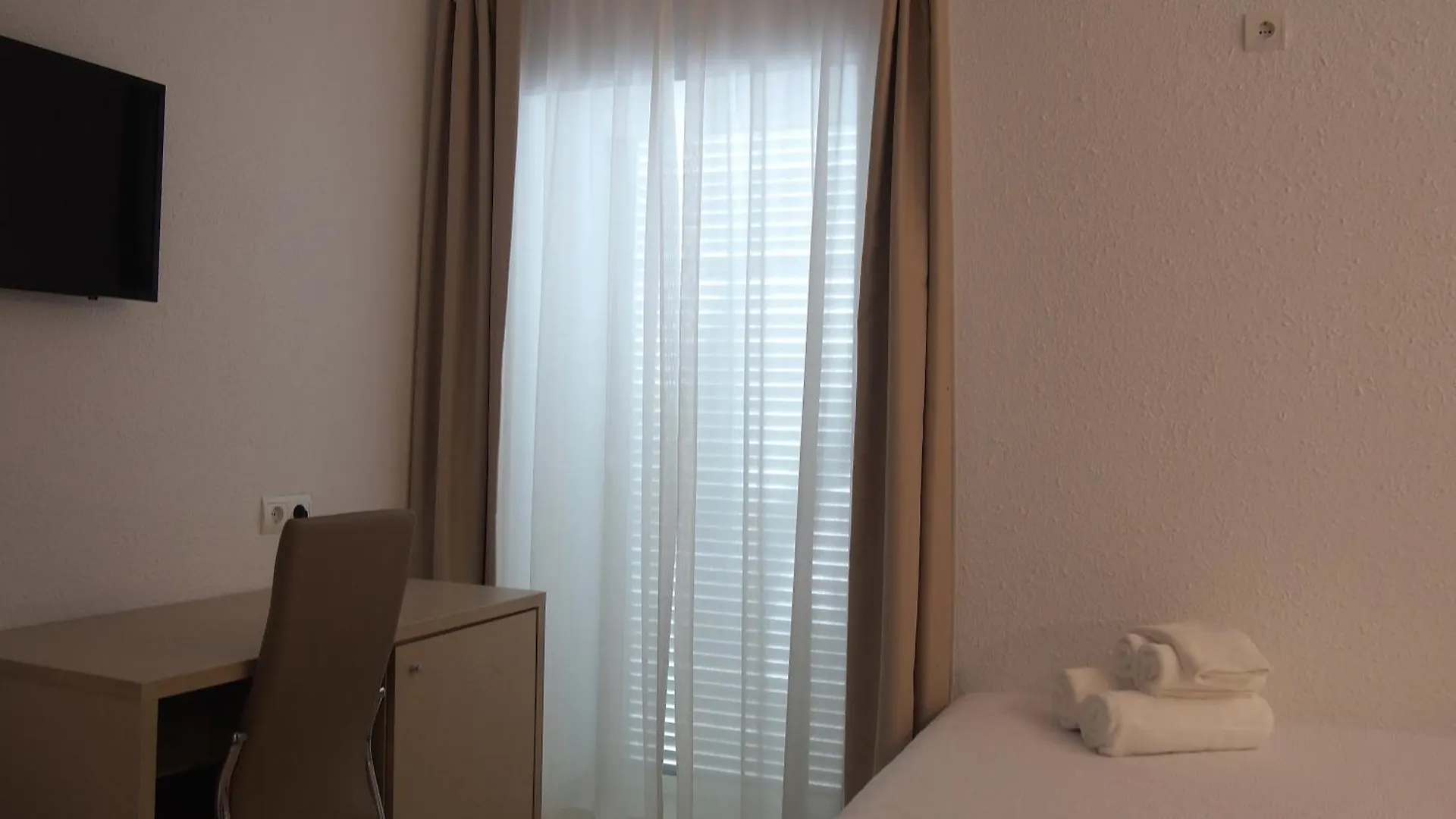 Hotel Roca Bella Es Pujols