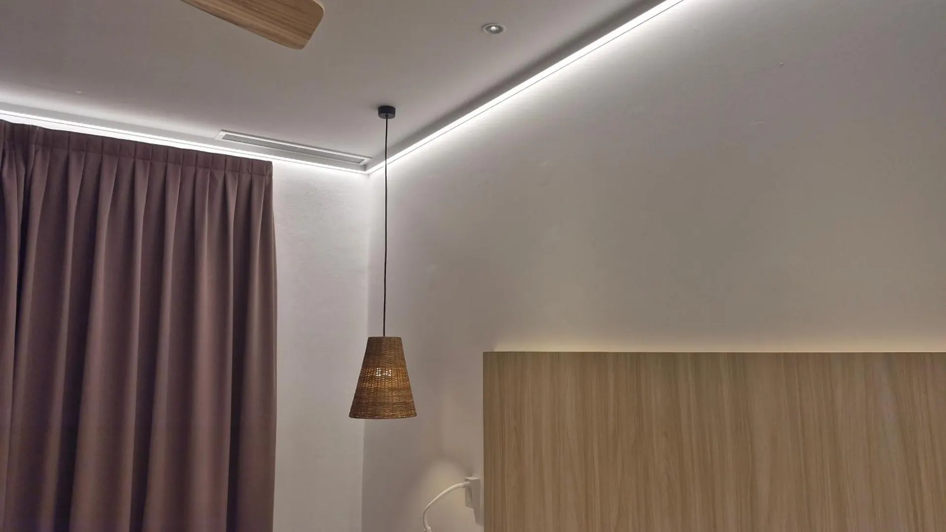 Hotel Roca Bella Es Pujols Spagna