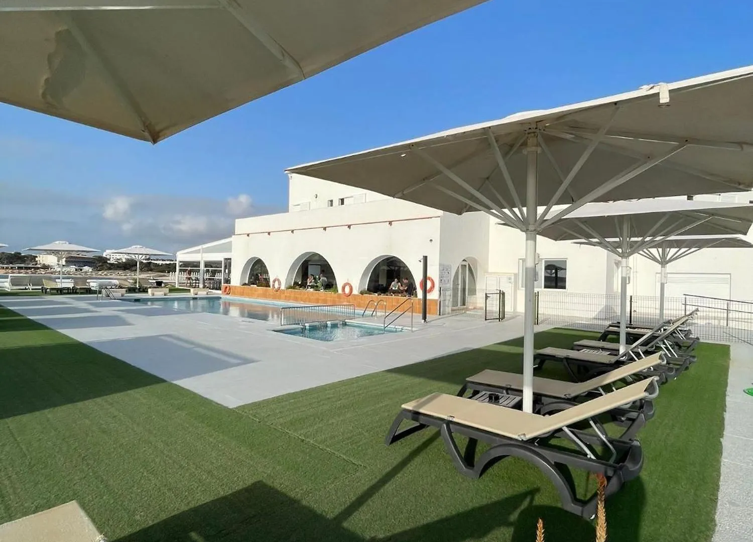 Hotel Roca Bella Es Pujols